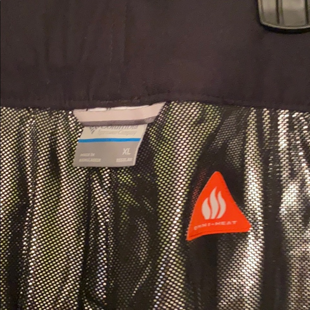 Black never worn Columbia Snow pant.
